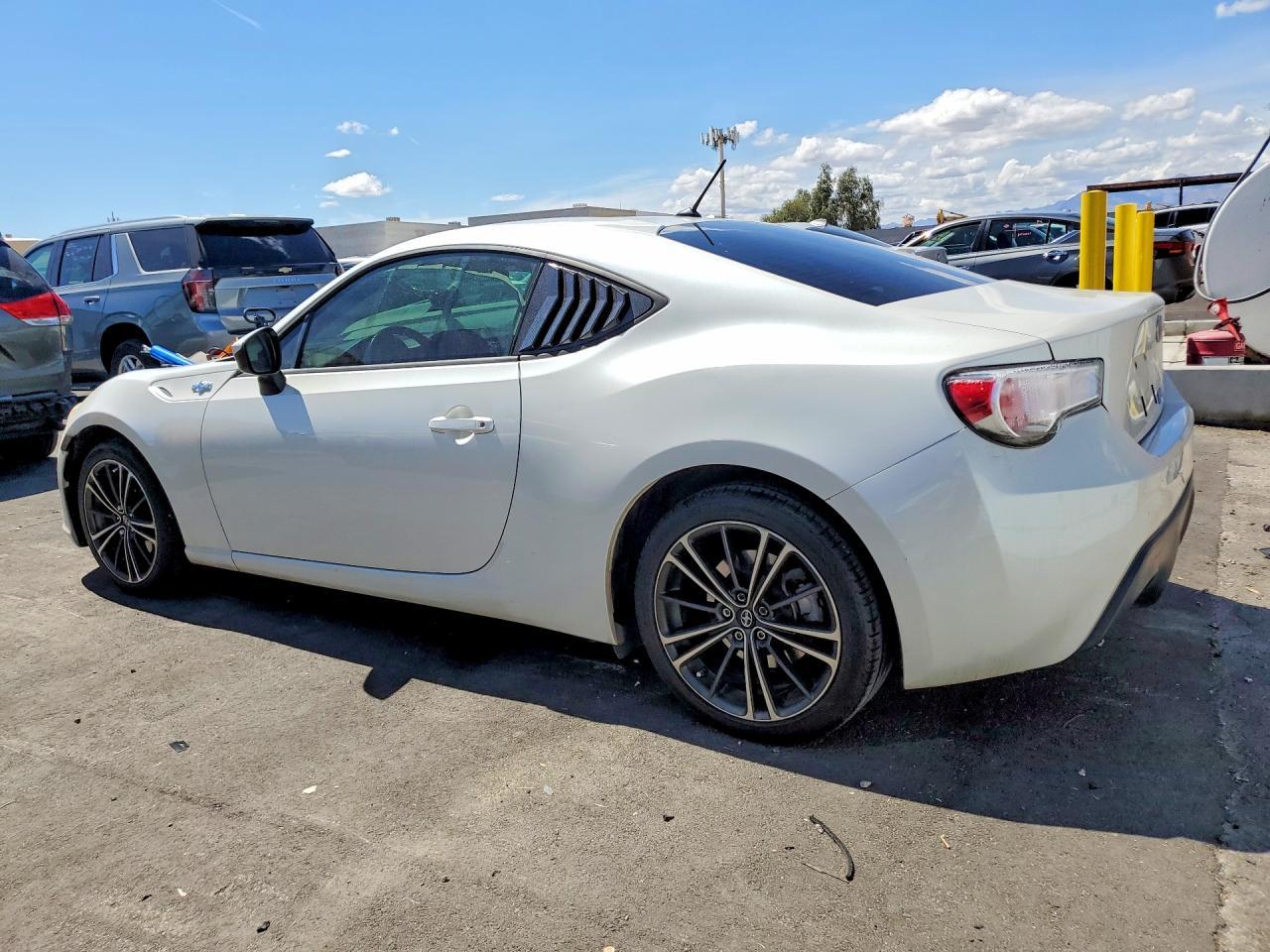 2013 SCION FR-S — фото 2