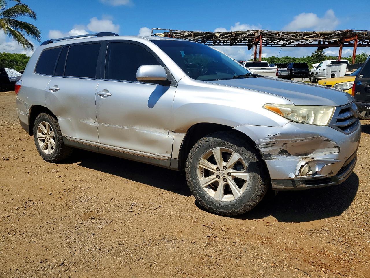 TOYOTA HIGHLANDER