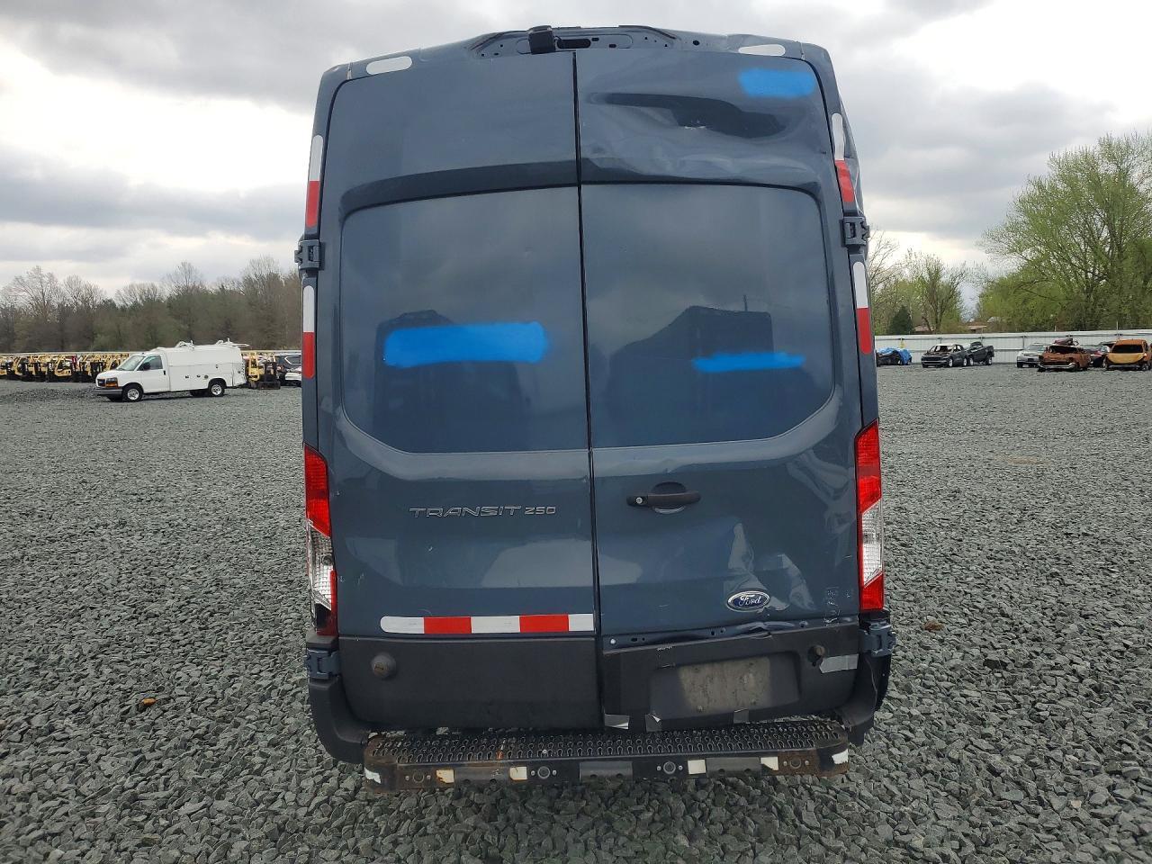 FORD TRANSIT