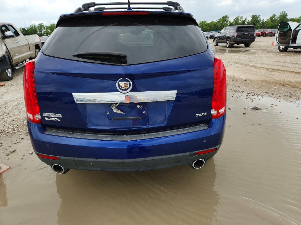 CADILLAC SRX