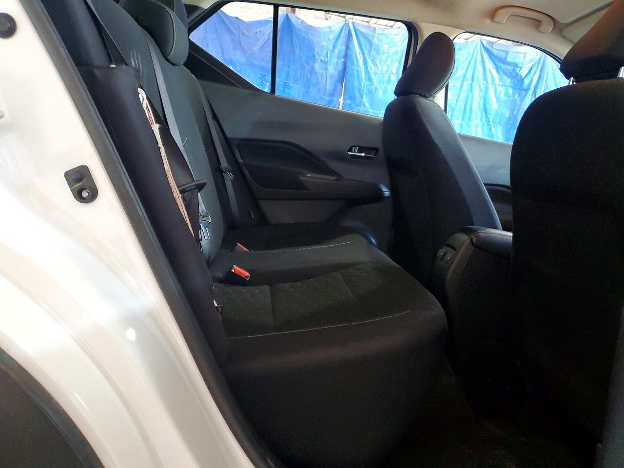 2022 NISSAN KICKS — фото 10