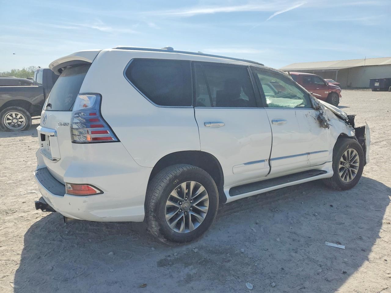 2018 LEXUS GX 460 — фото 3