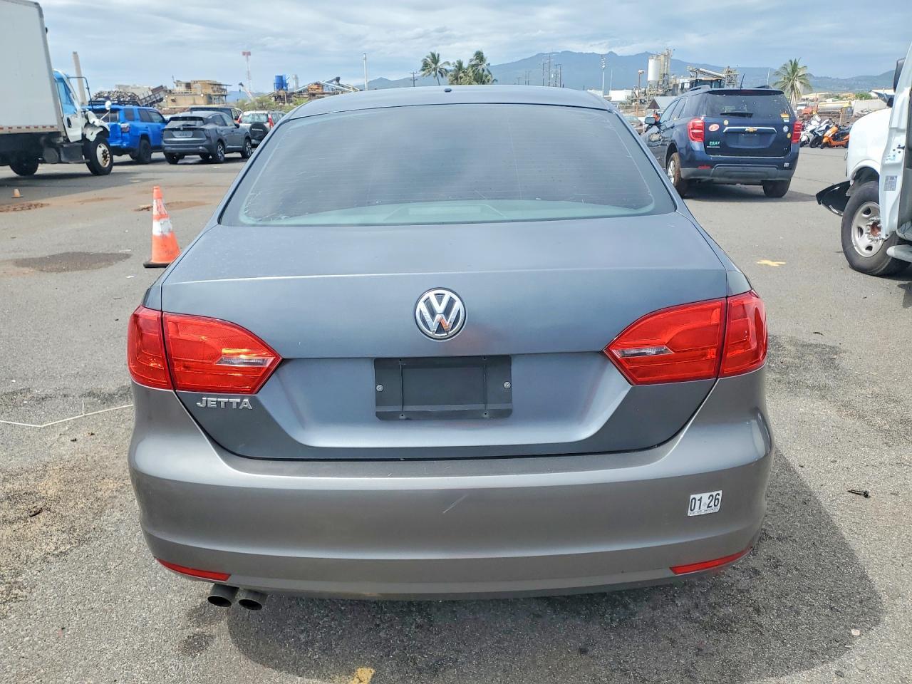 VOLKSWAGEN JETTA