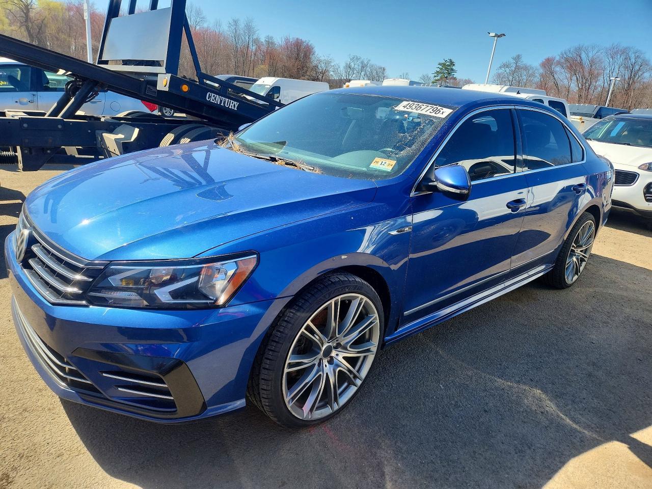 2017 VOLKSWAGEN PASSAT — фото 1