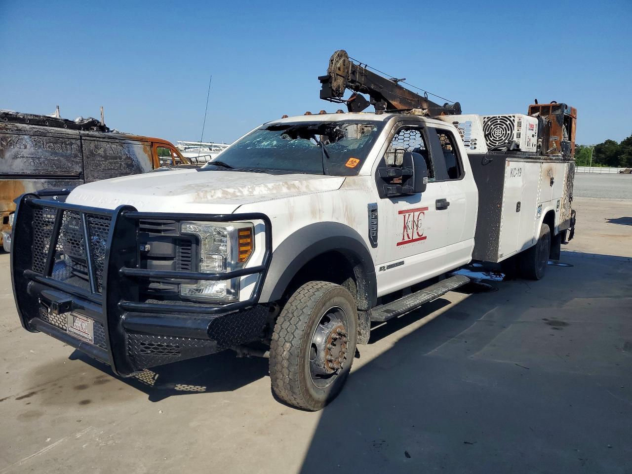 2019 FORD F-550 — фото 1