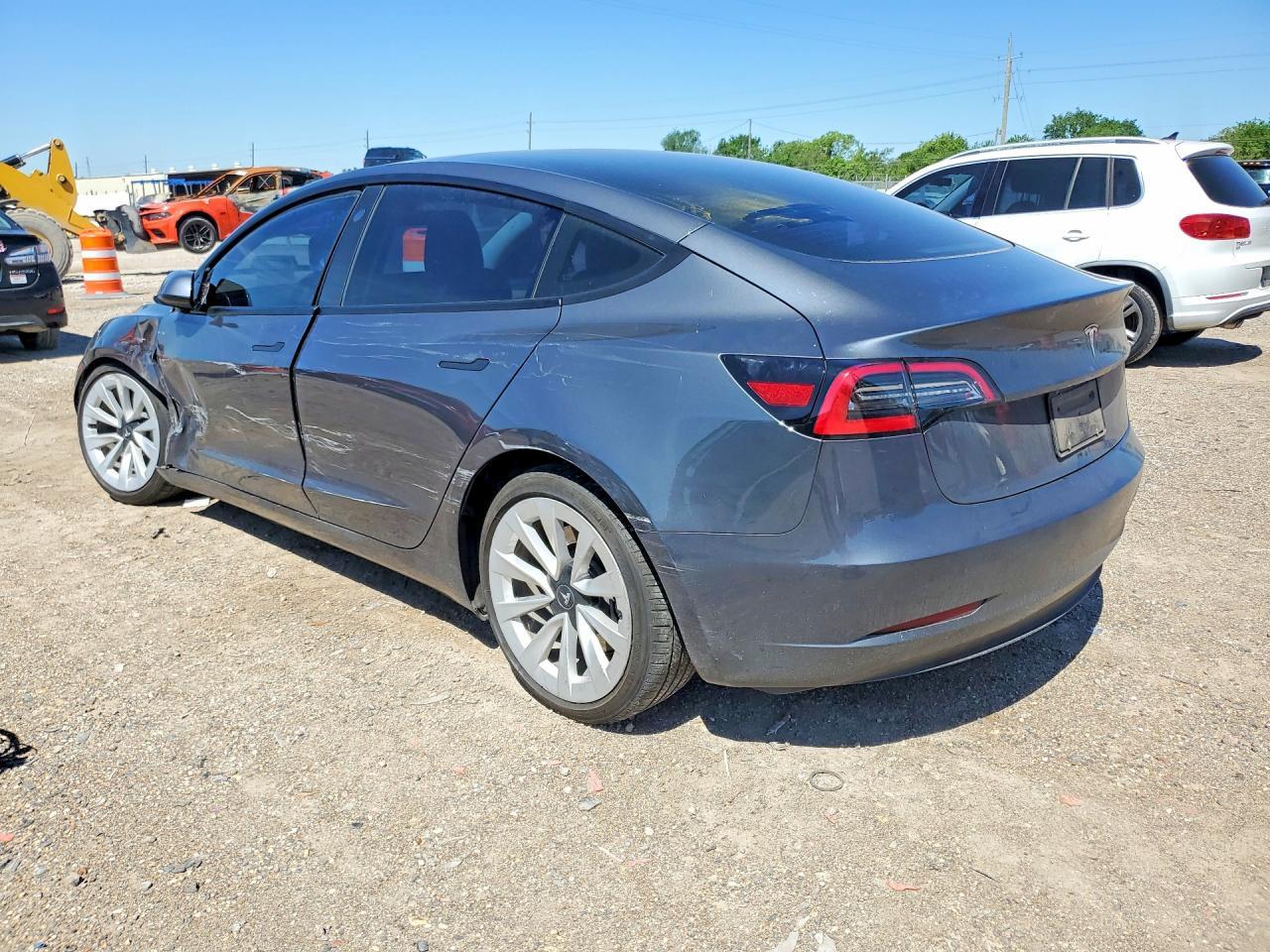 2023 TESLA MODEL 3 — фото 2