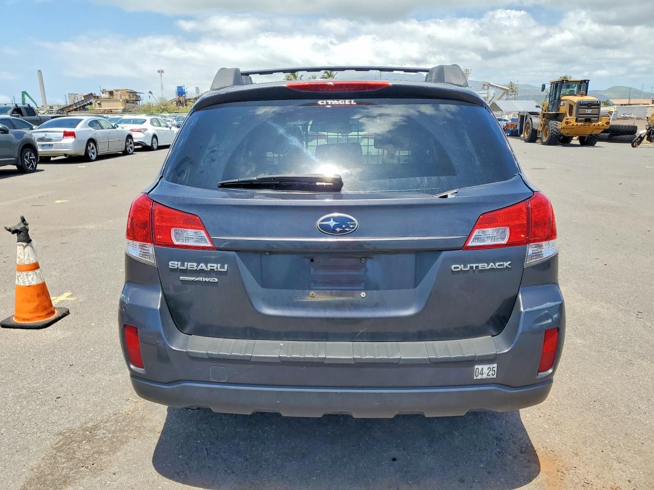 2011 SUBARU OUTBACK — фото 6