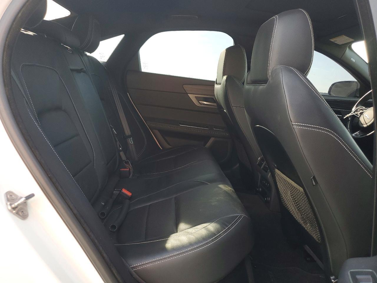 2018 JAGUAR XF — фото 10