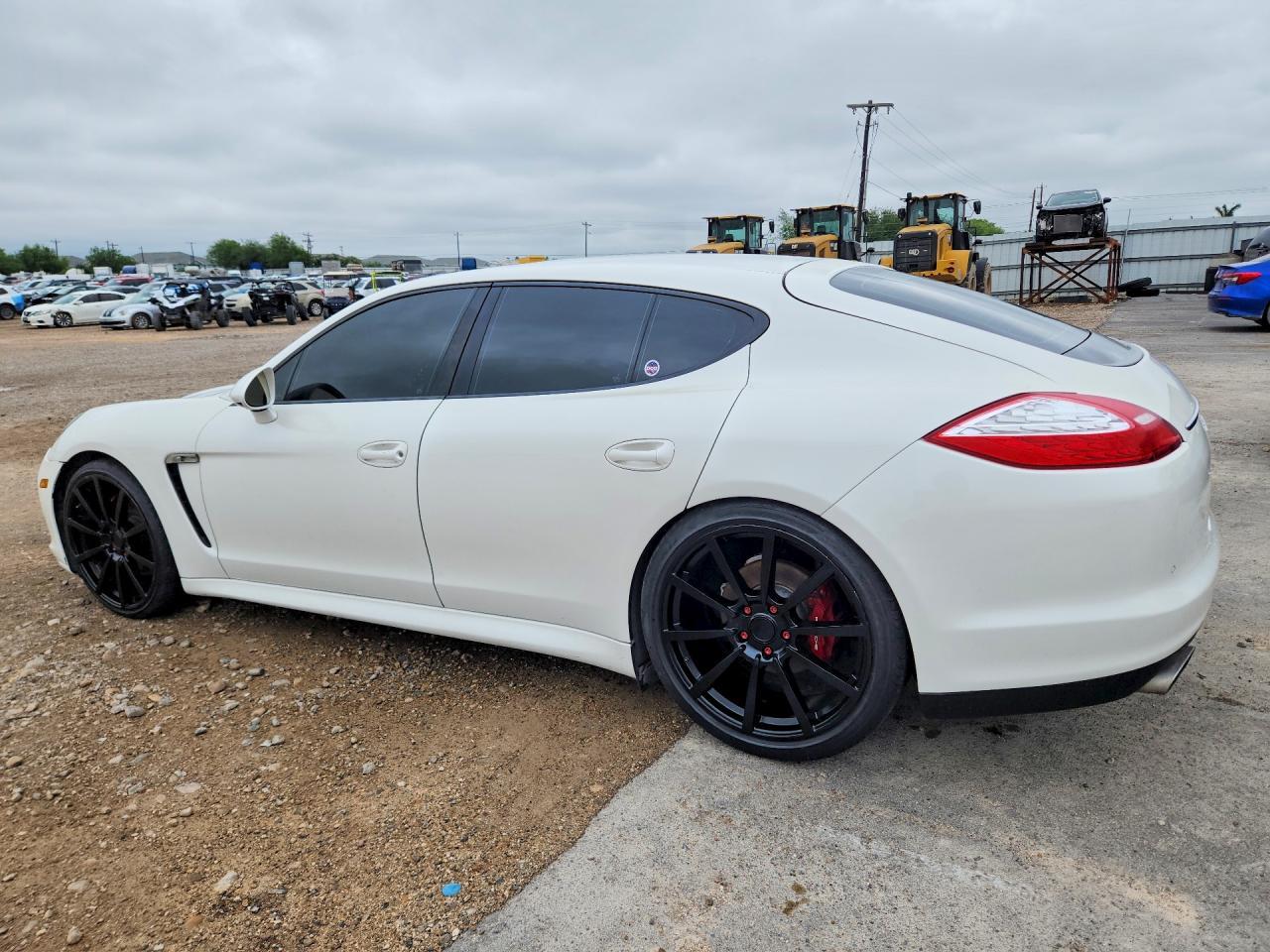 PORSCHE PANAMERA