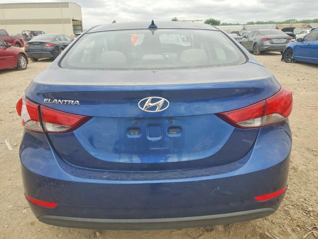 2016 HYUNDAI ELANTRA — фото 6