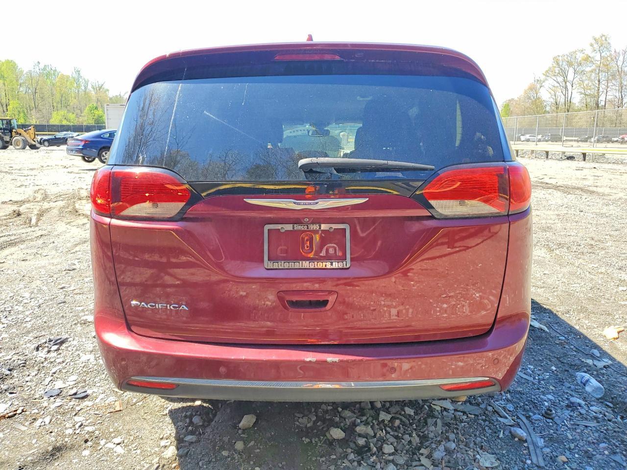 CHRYSLER PACIFICA