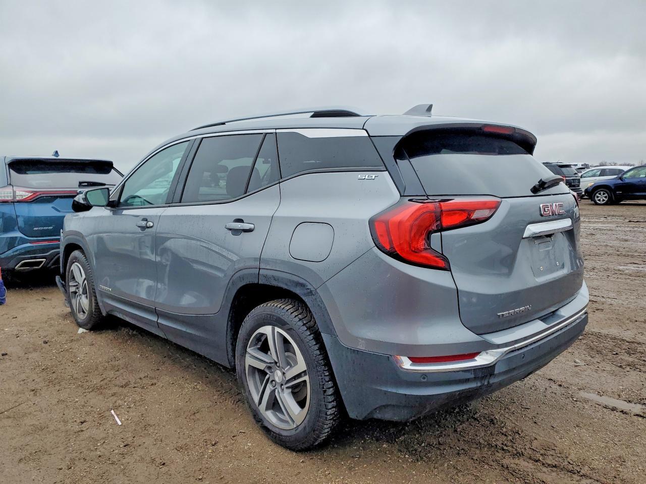 2021 GMC TERRAIN — фото 2
