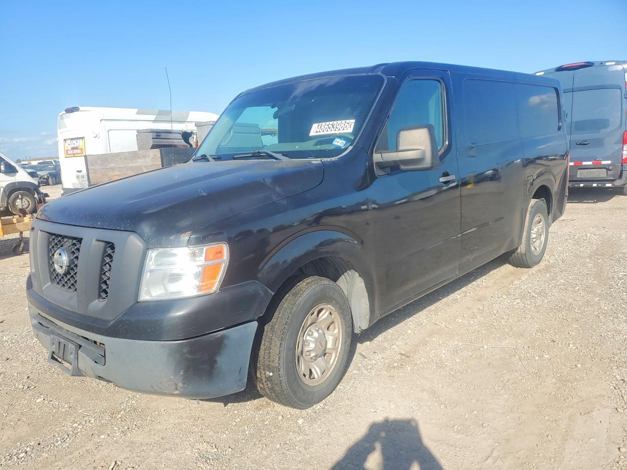 NISSAN NV