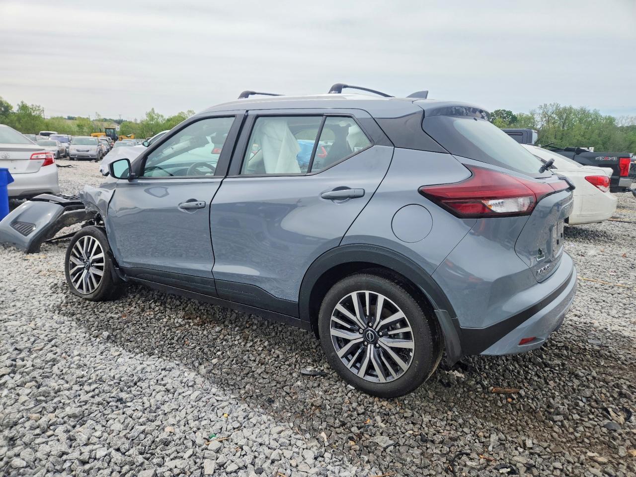 2024 NISSAN KICKS — фото 2