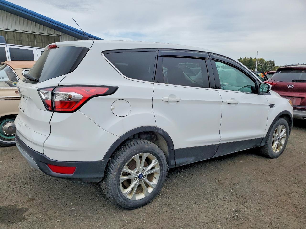 FORD ESCAPE