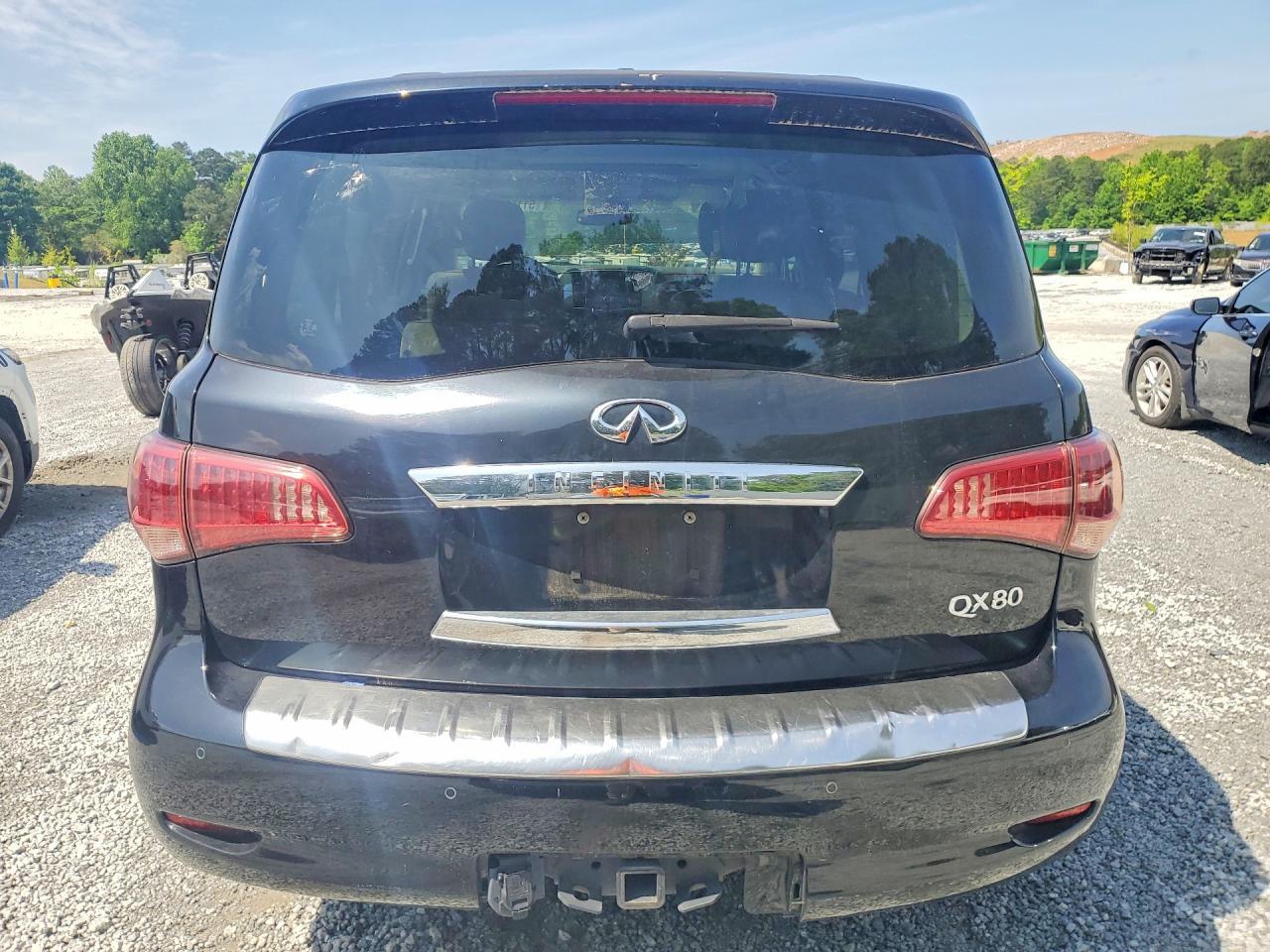 INFINITI QX80