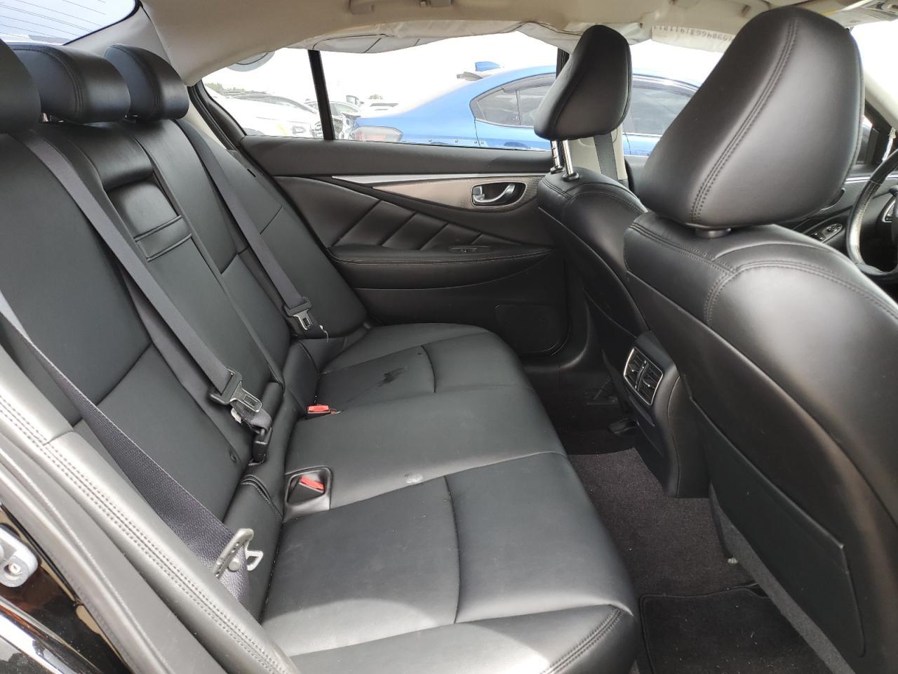 2015 INFINITI Q50 — фото 10