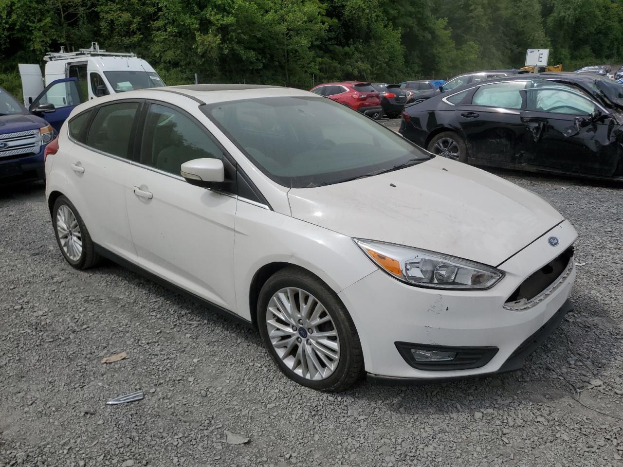 FORD FOCUS