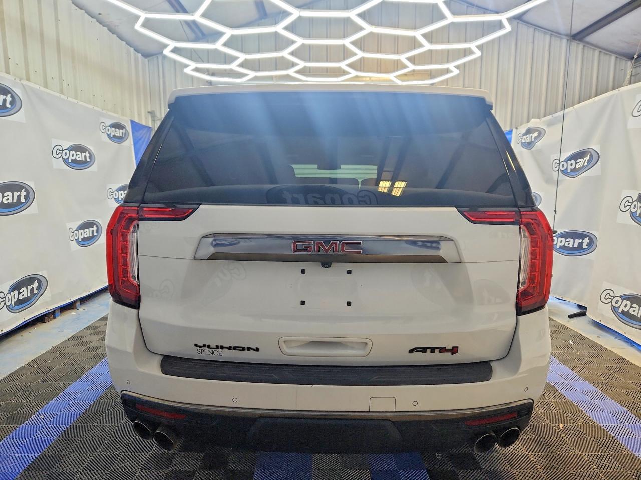 GMC YUKON