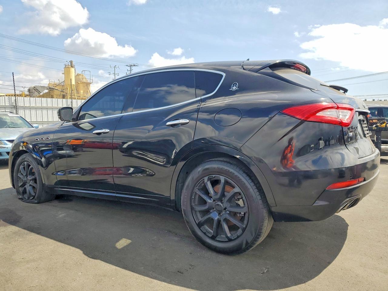 2019 MASERATI LEVANTE — фото 2