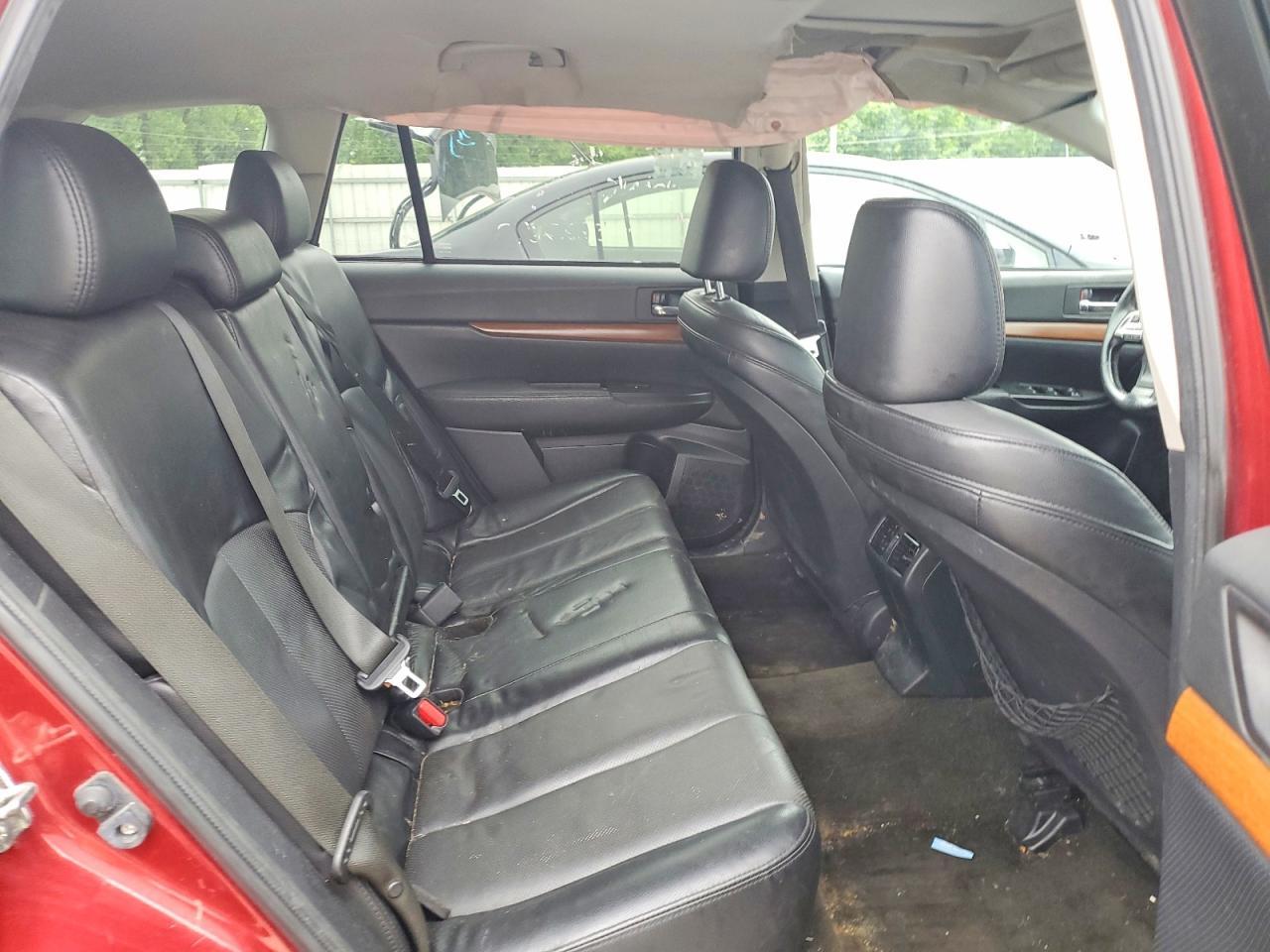 SUBARU OUTBACK