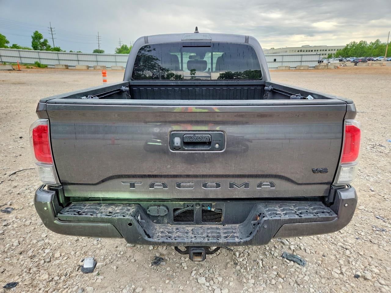 TOYOTA TACOMA