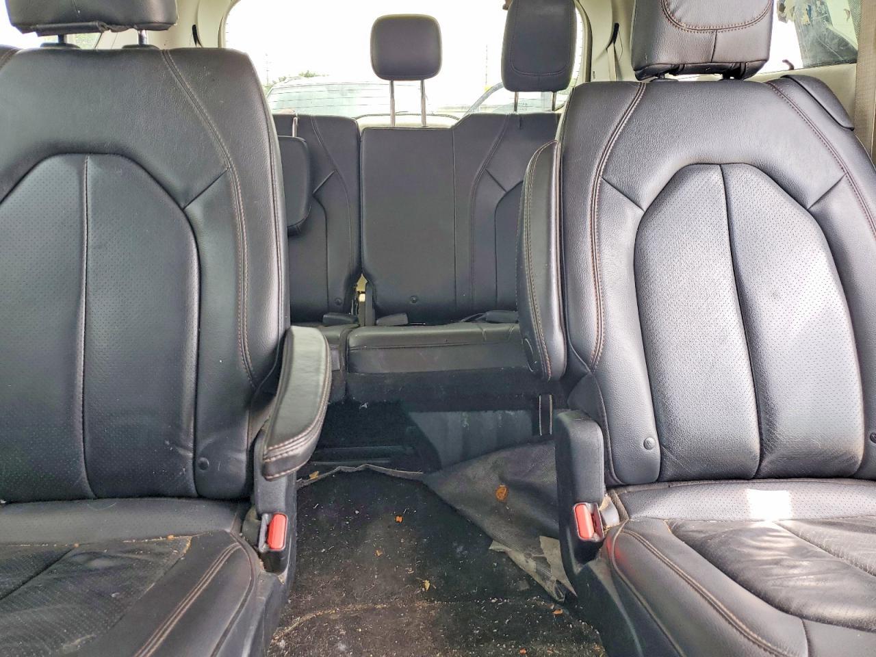 CHRYSLER PACIFICA