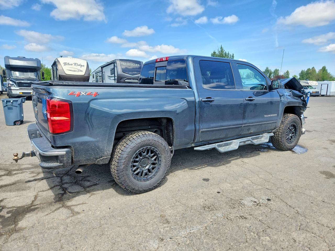 2018 CHEVROLET SILVERADO 1500 — фото 3