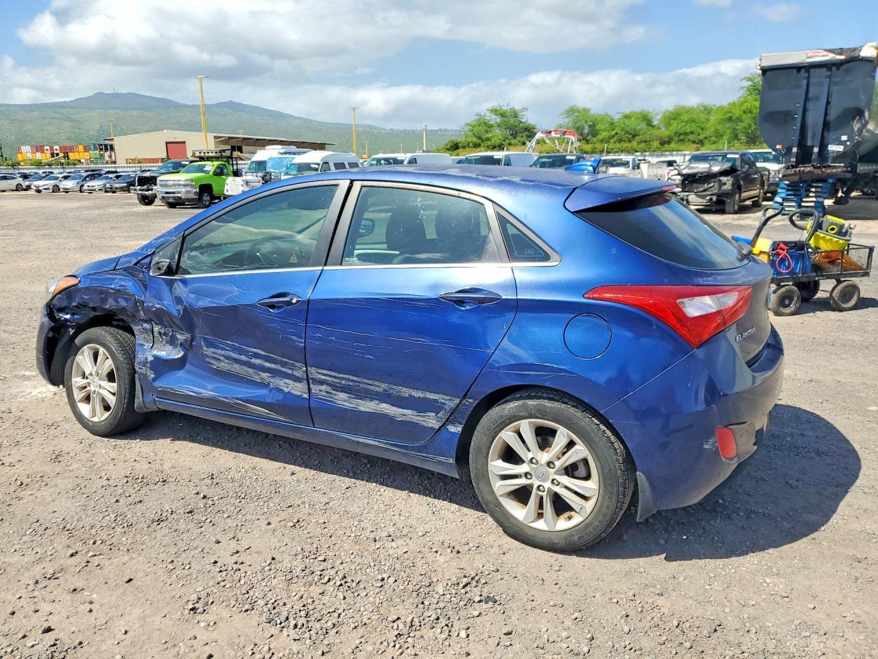 2013 HYUNDAI ELANTRA — фото 2
