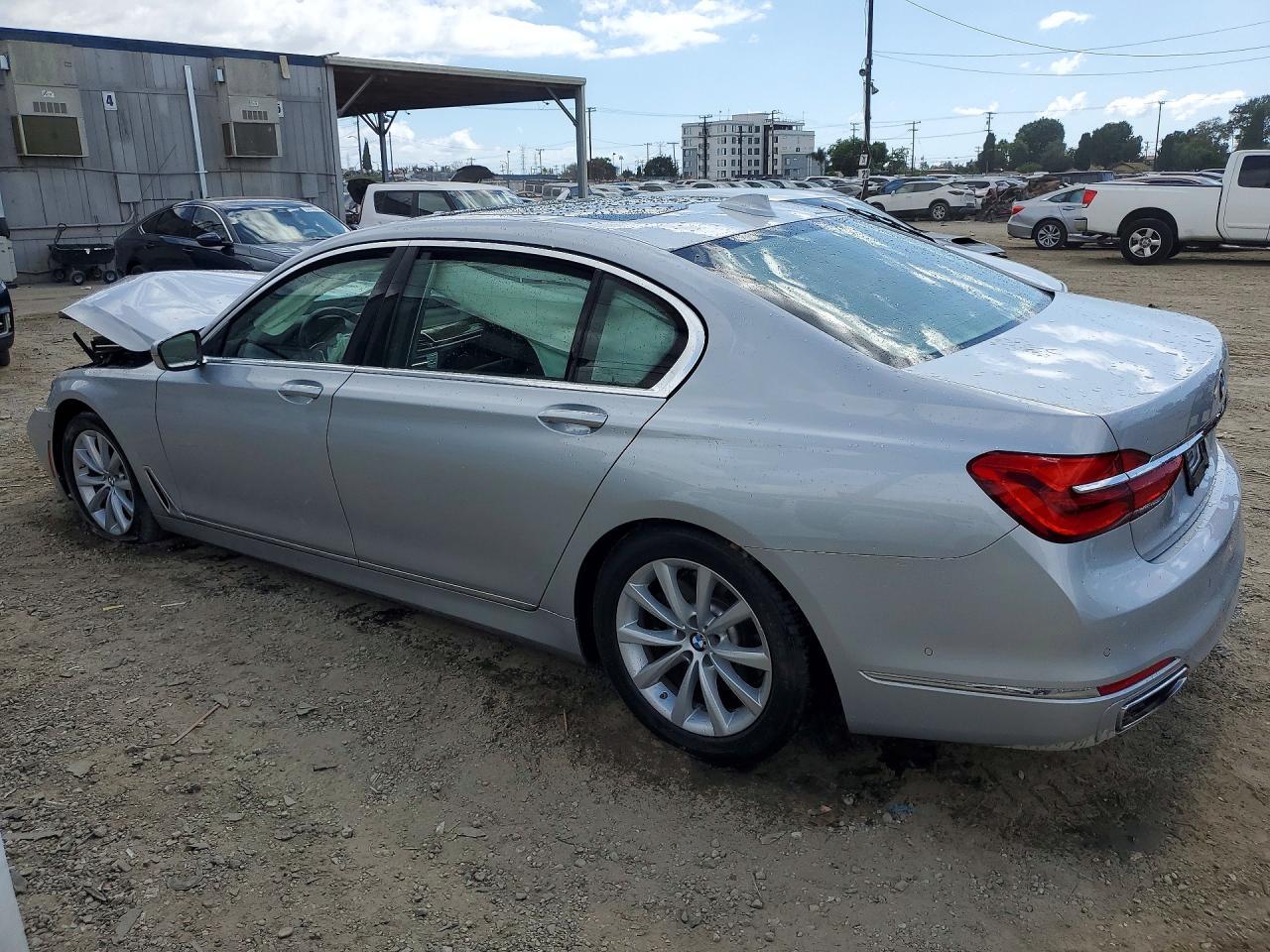 BMW 7 SERIES