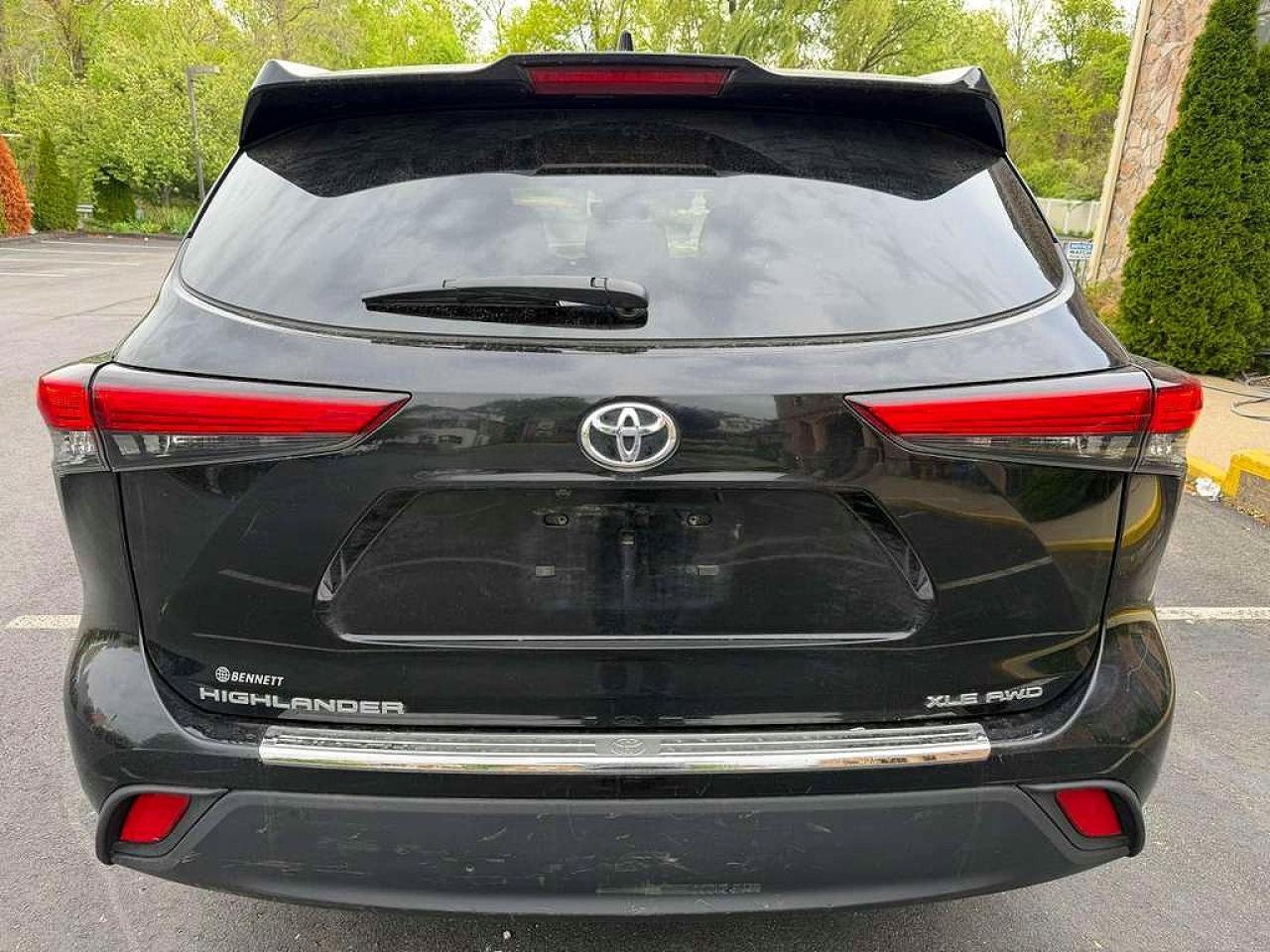 TOYOTA HIGHLANDER