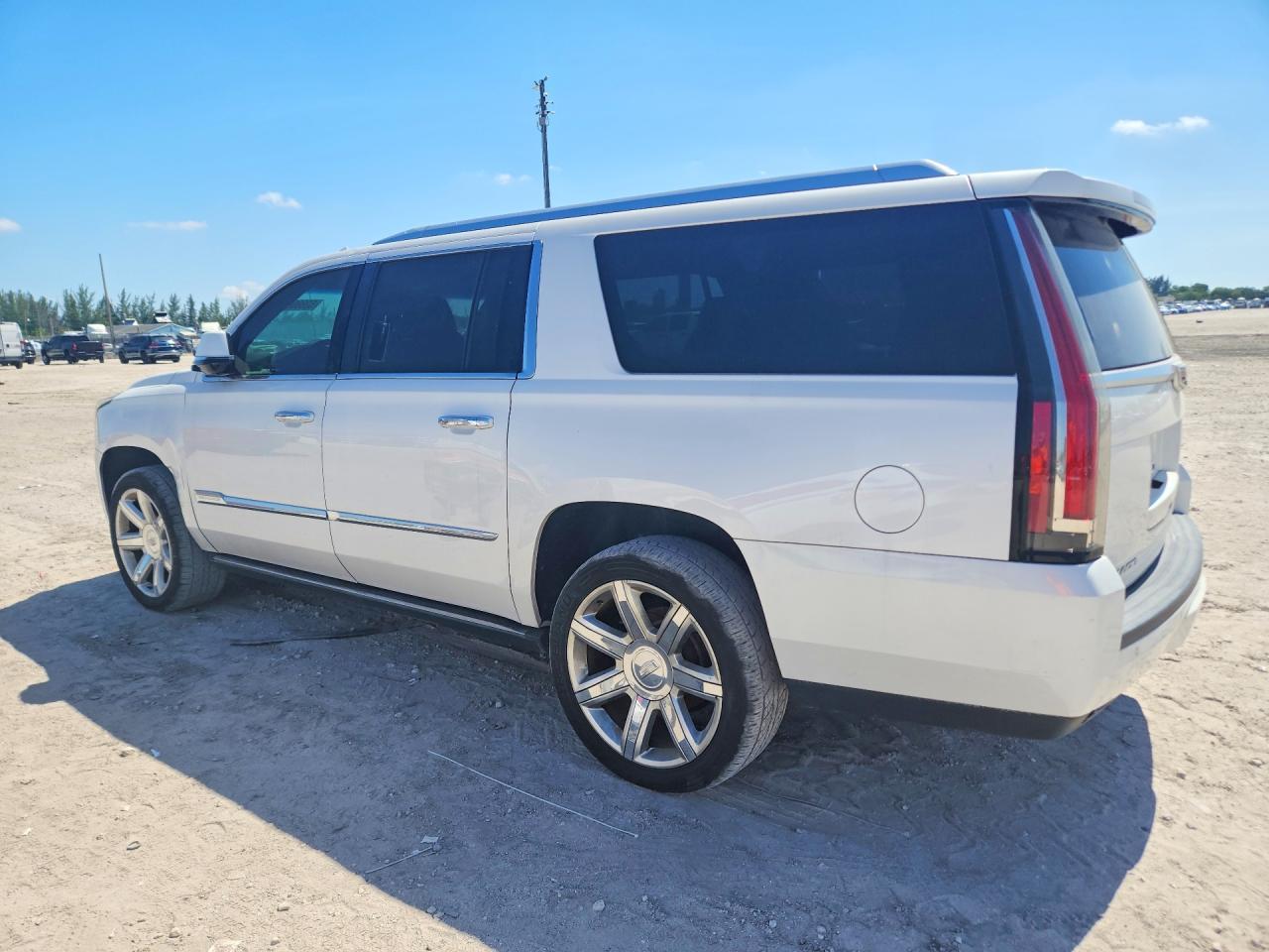 CADILLAC ESCALADE