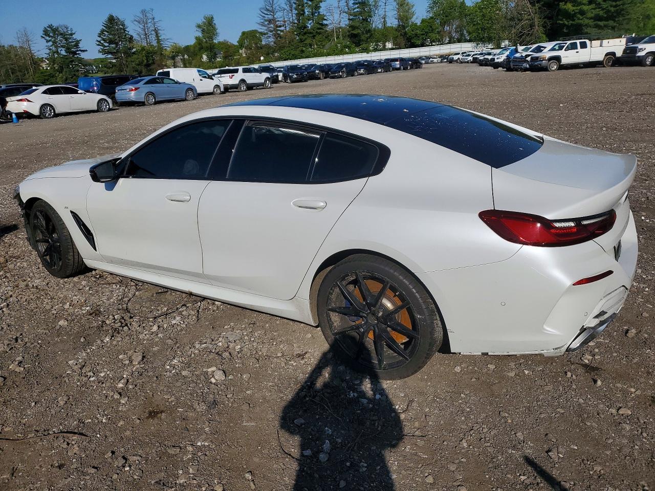 BMW 8 SERIES