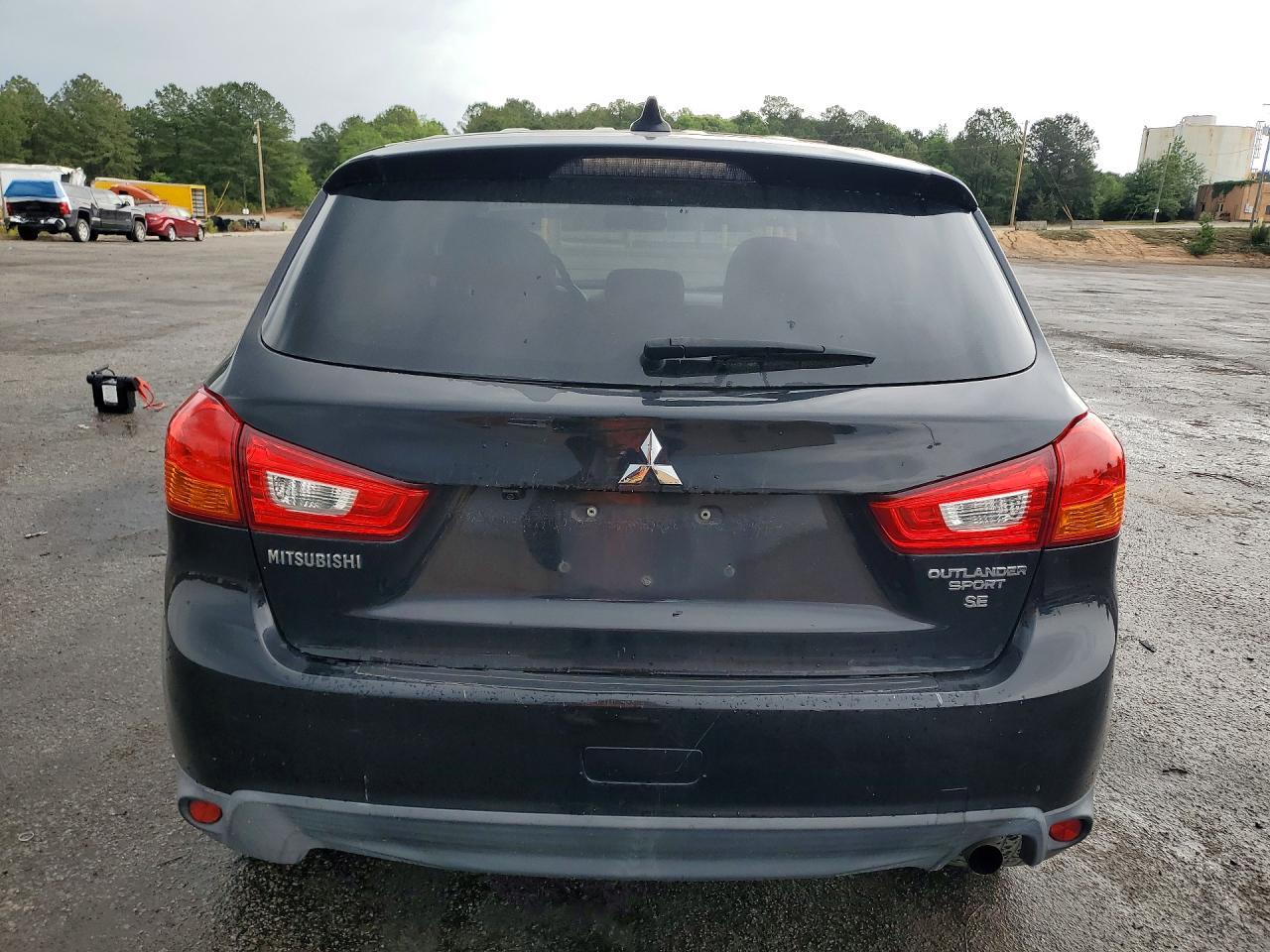 MITSUBISHI OUTLANDER SPORT