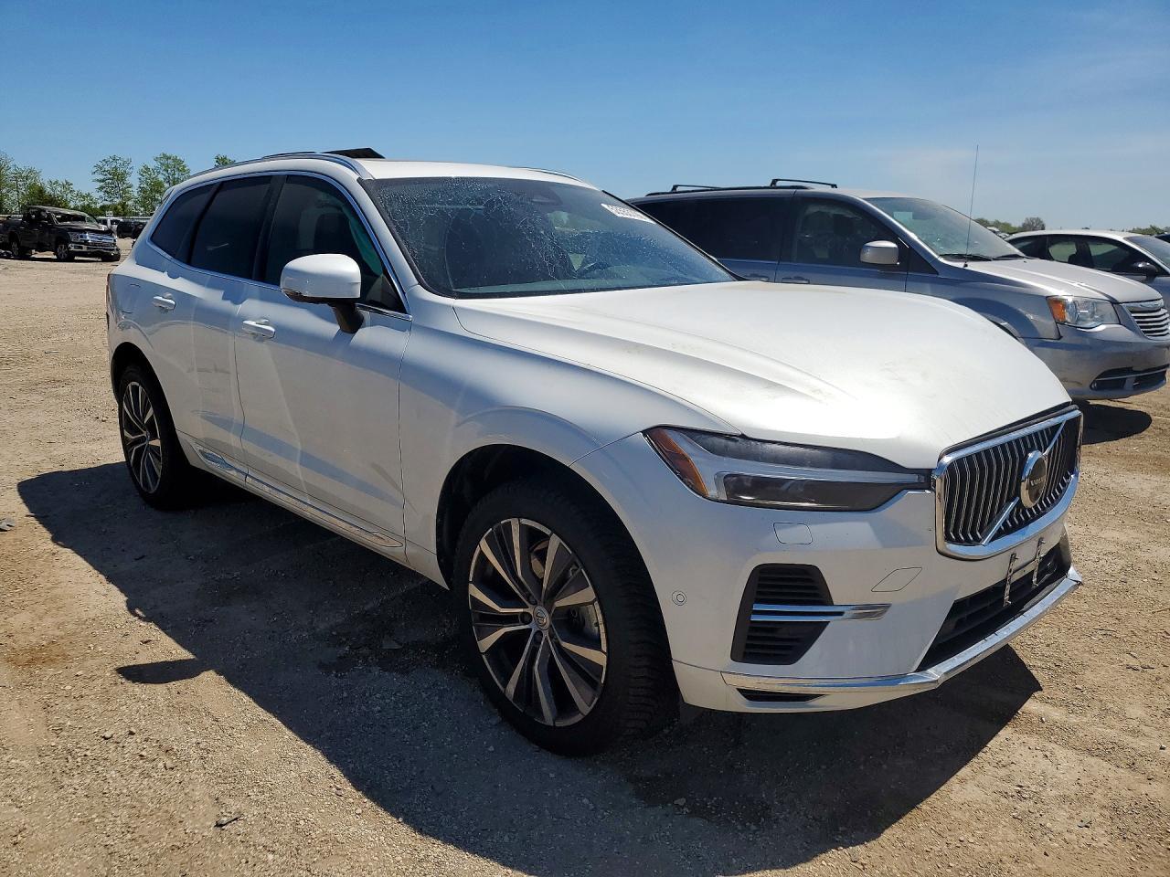 2022 VOLVO XC60 RECHARGE — фото 4