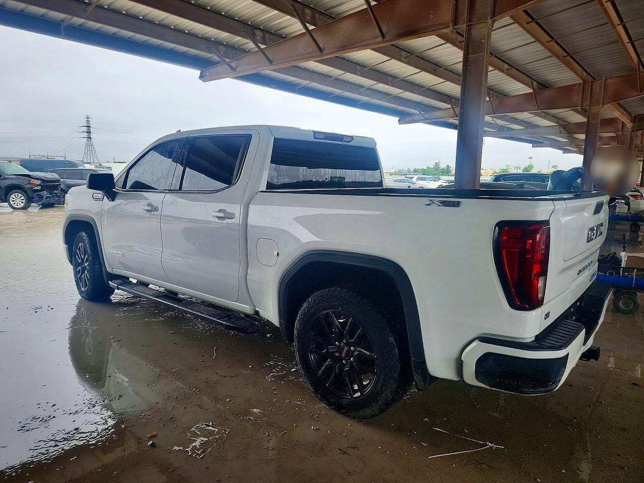 GMC SIERRA