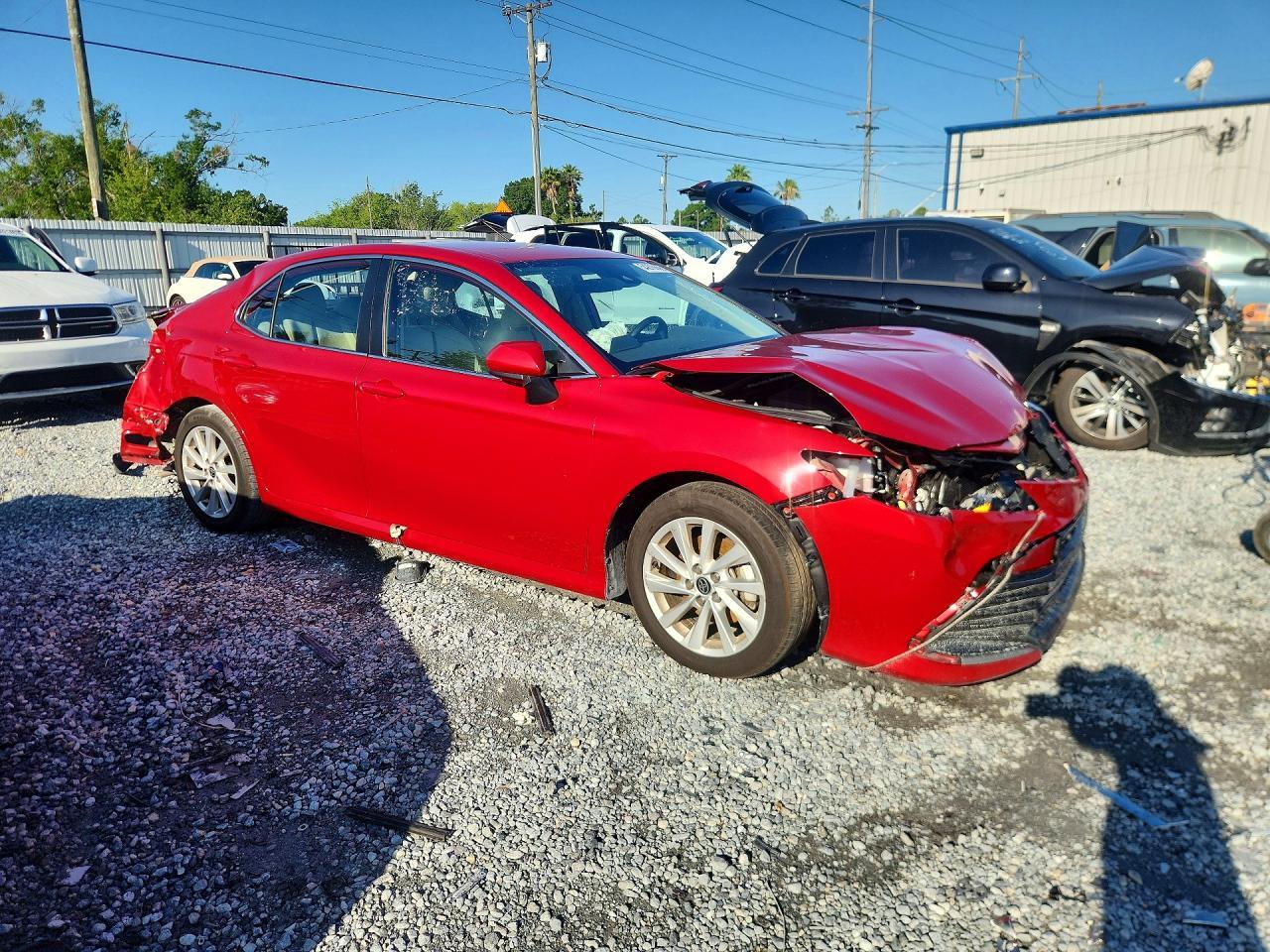 TOYOTA CAMRY