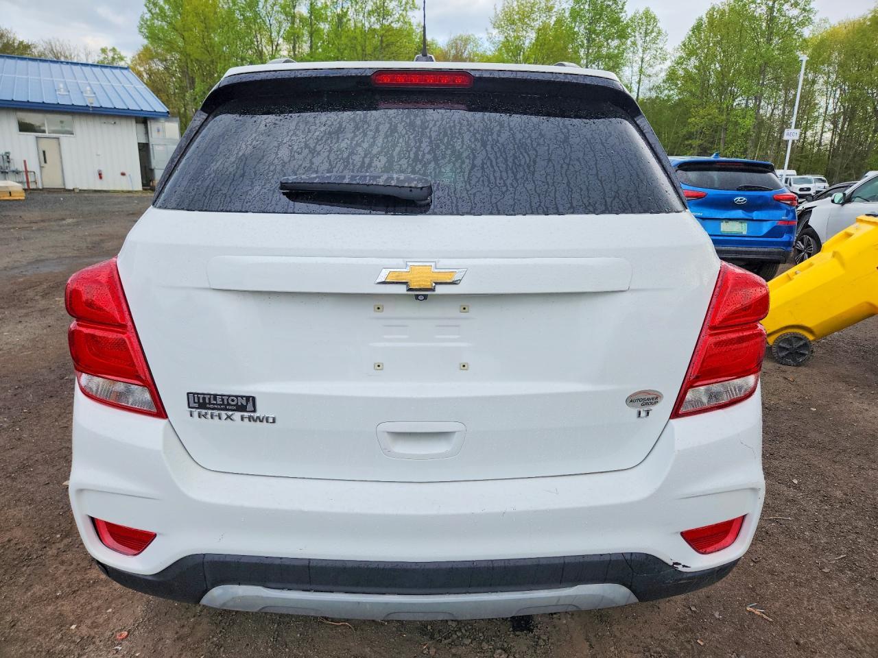 CHEVROLET TRAX