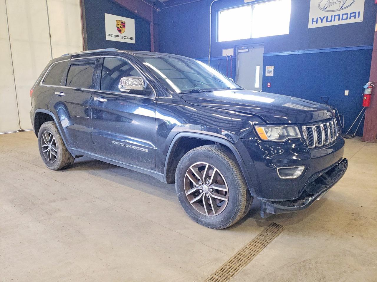 2017 JEEP GRAND CHEROKEE — фото 4
