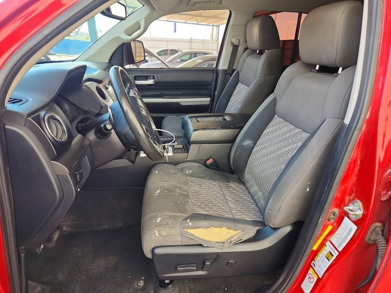 TOYOTA TUNDRA