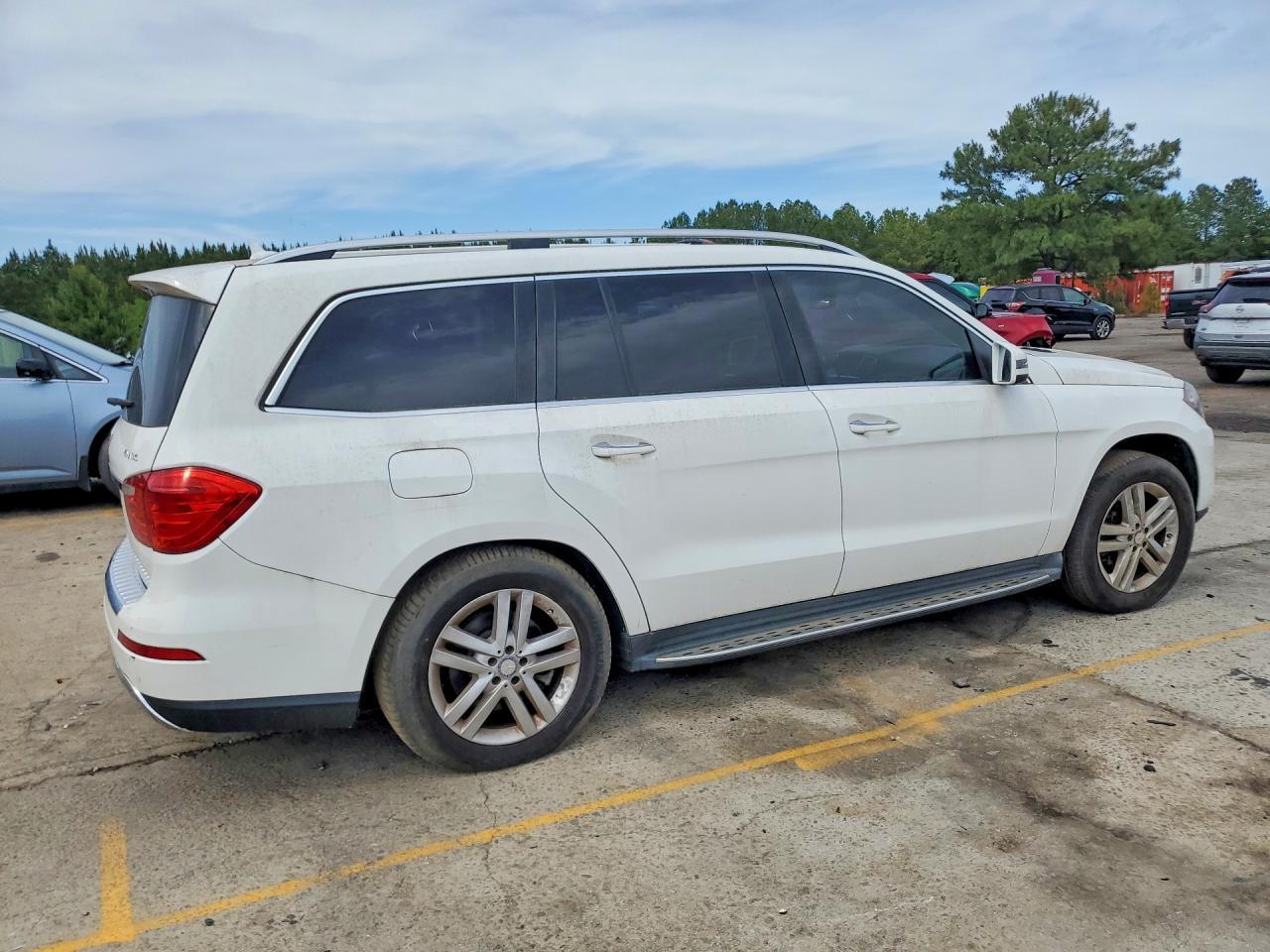 MERCEDES-BENZ GL-CLASS