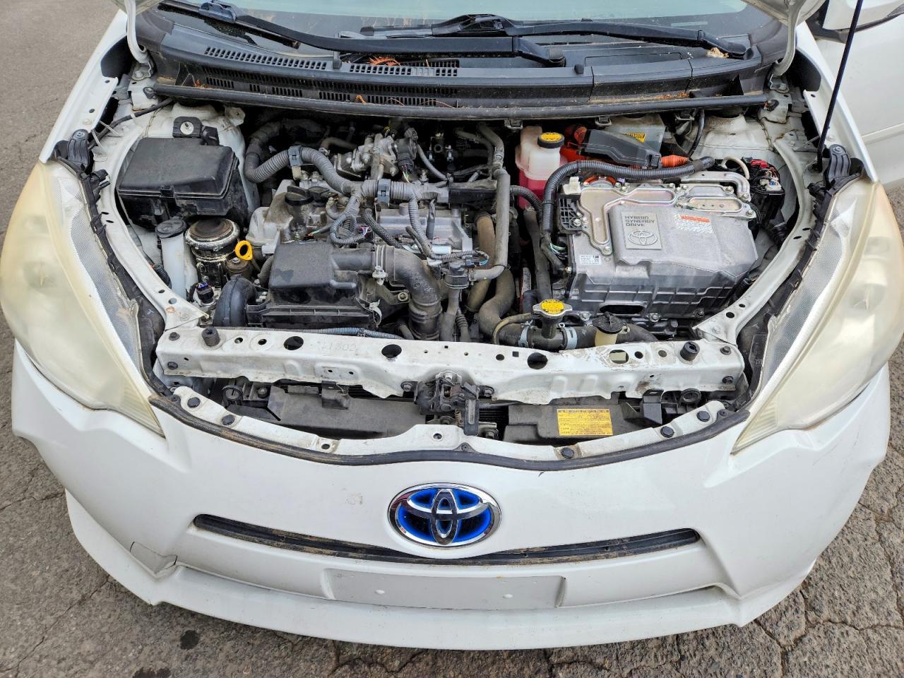 2013 TOYOTA PRIUS C — фото 11