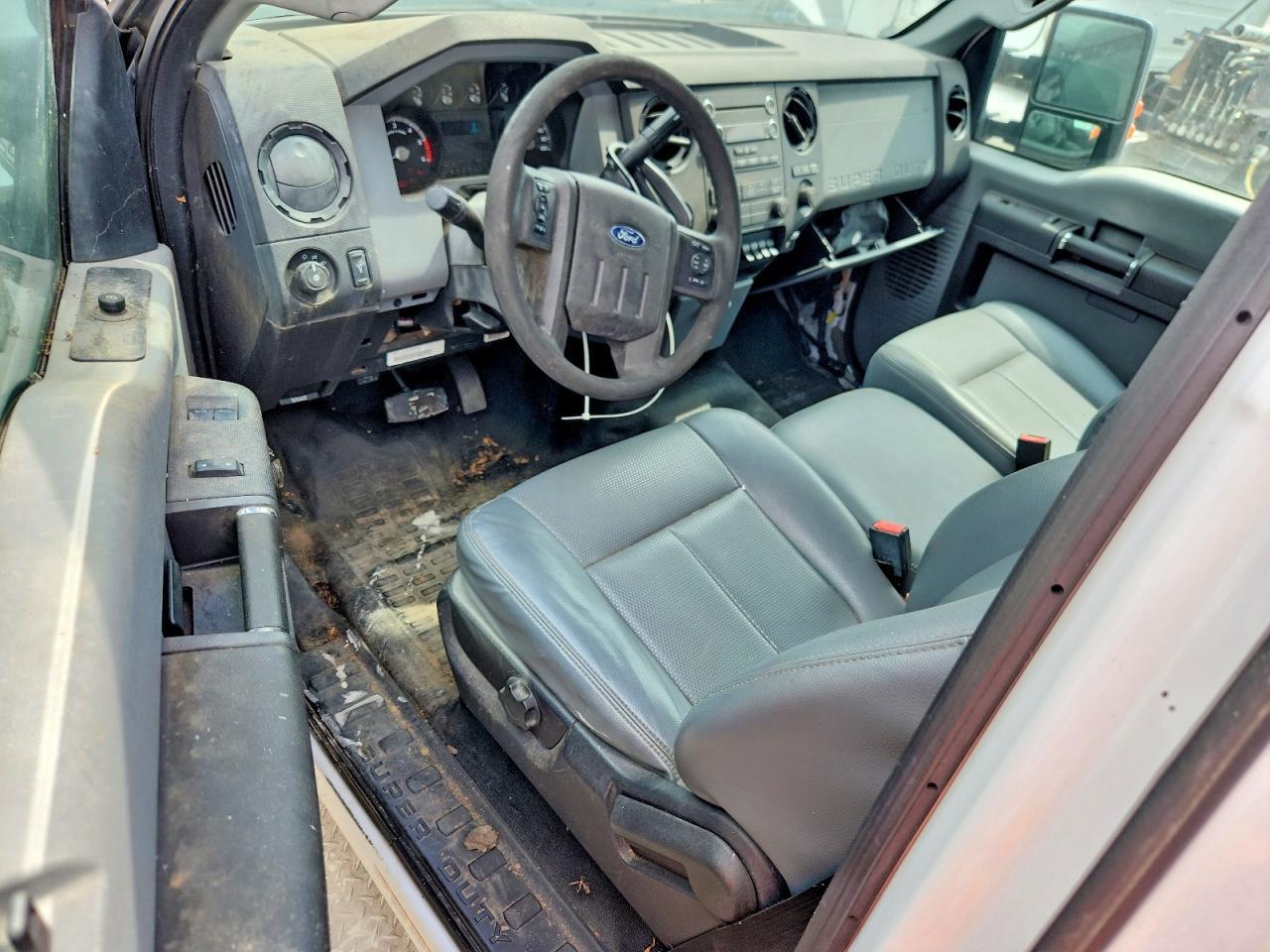 2015 FORD F-550 — фото 8