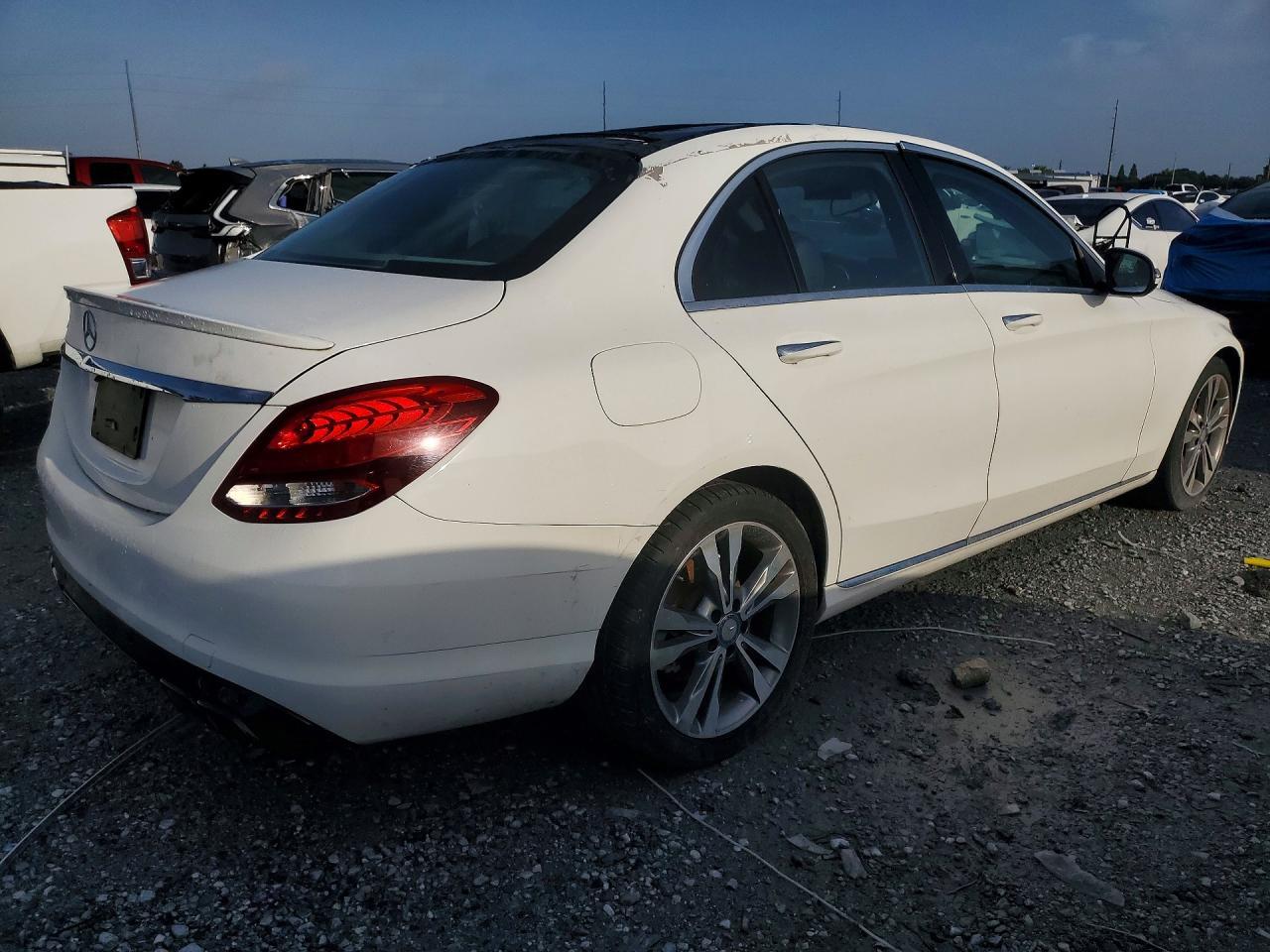 MERCEDES-BENZ C-CLASS