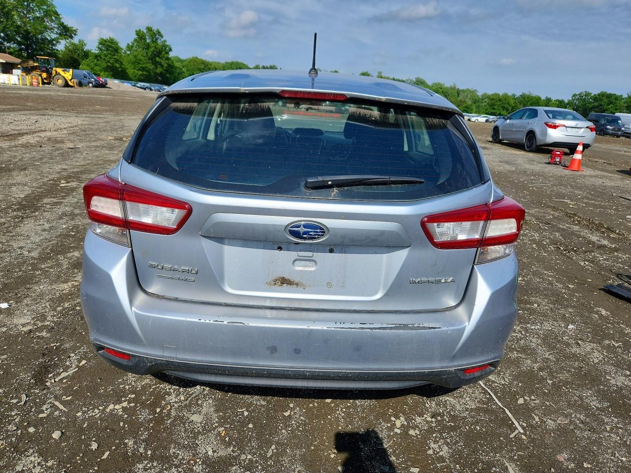 SUBARU IMPREZA