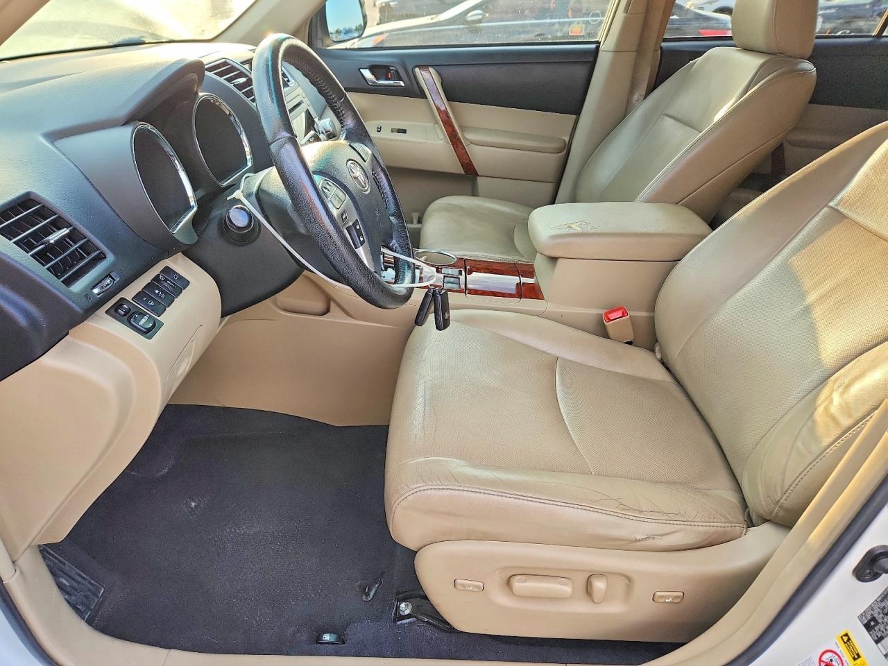 2012 TOYOTA HIGHLANDER — фото 7