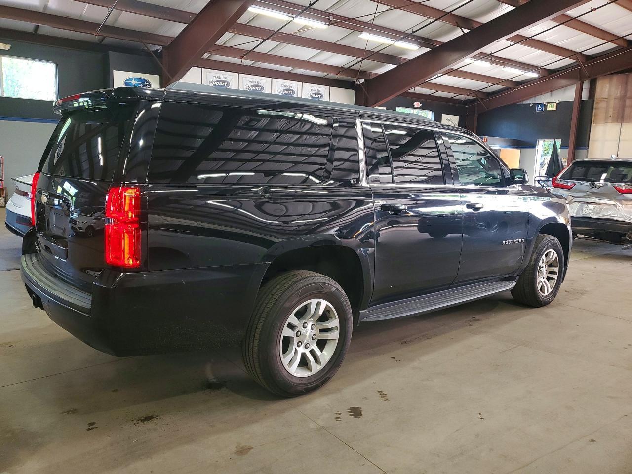 CHEVROLET SUBURBAN