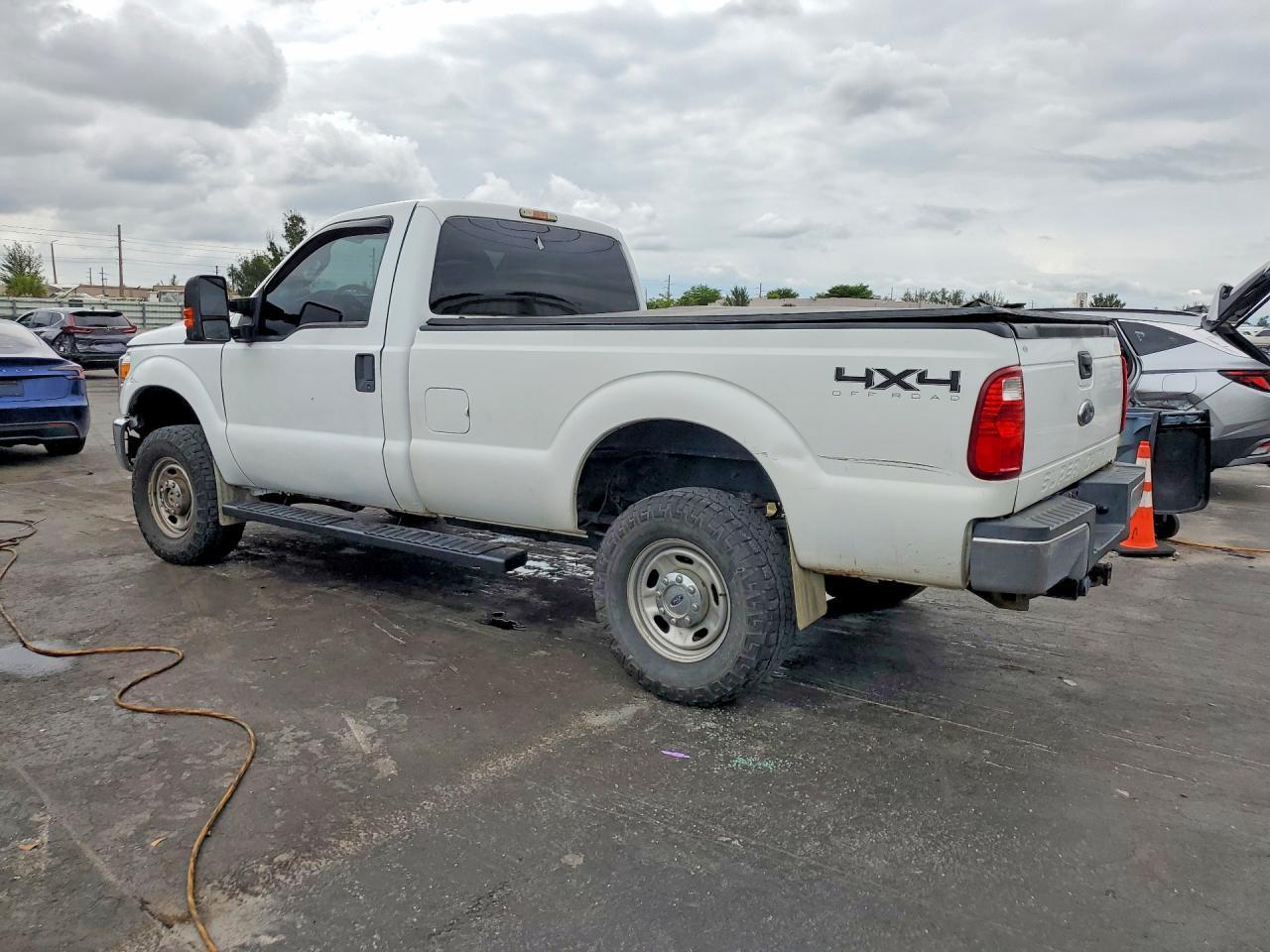 2015 FORD F-250 — фото 2