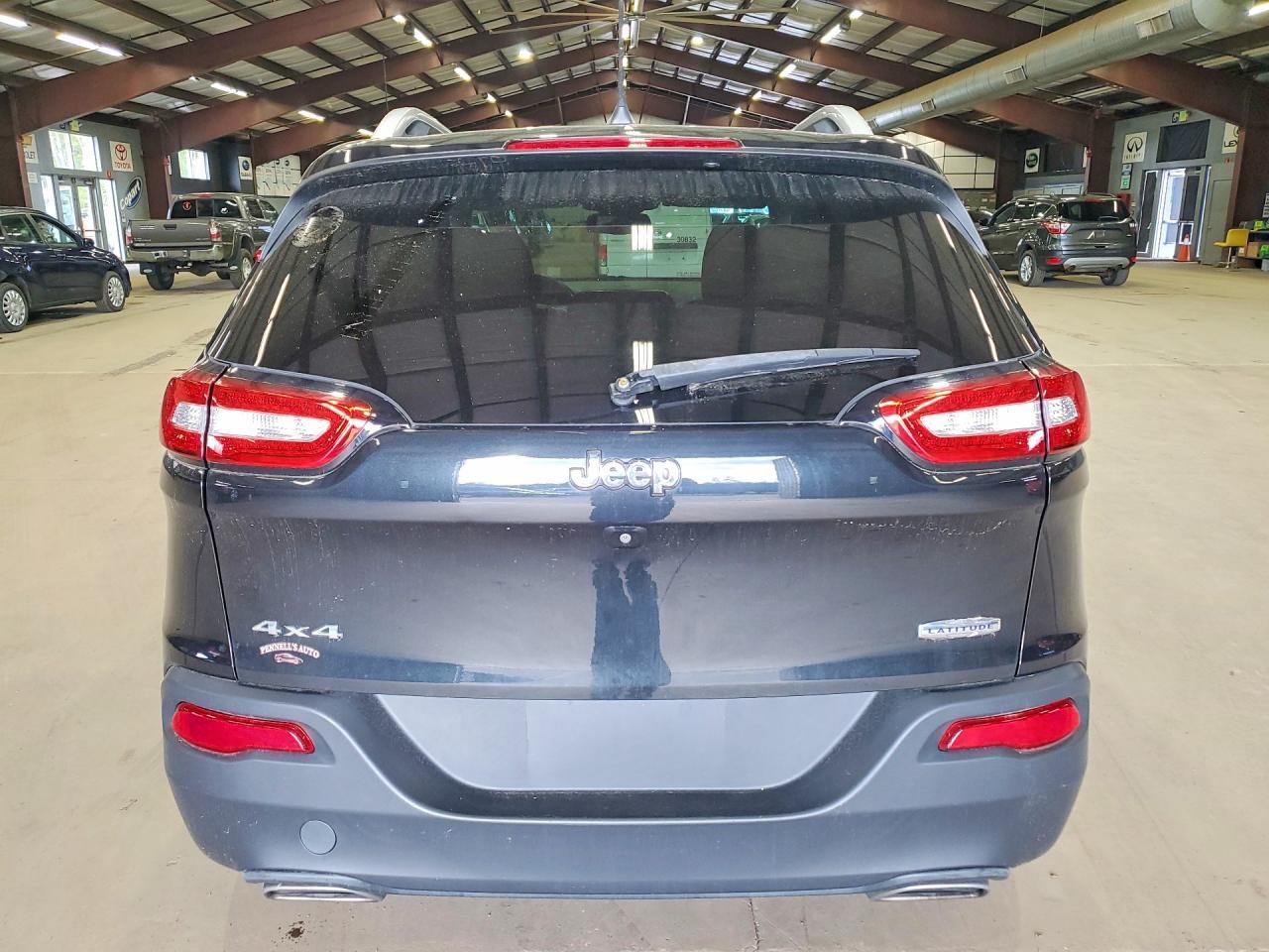 JEEP CHEROKEE