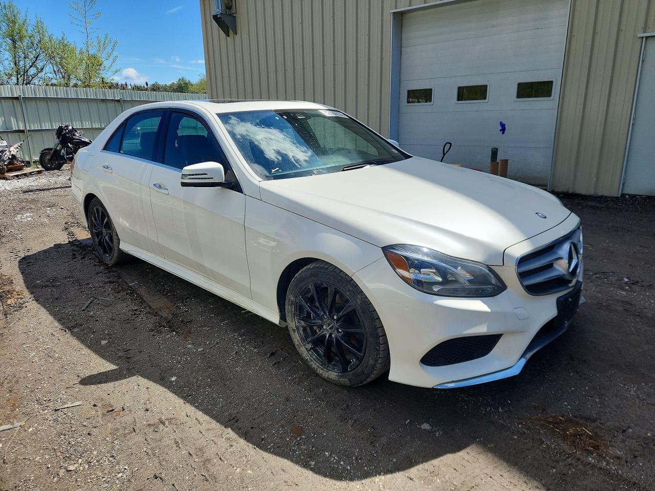 2014 MERCEDES-BENZ E-CLASS — фото 4